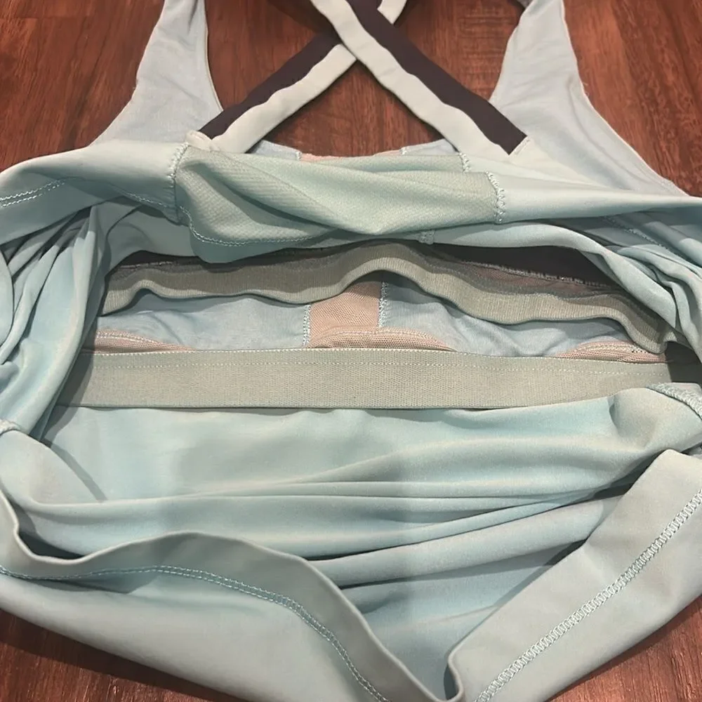 Lululemon Blue Workout Top w Built in Bra, Size 8